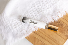 Load image into Gallery viewer, Delicate Perfume
