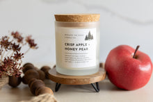 Load image into Gallery viewer, Crisp Apple + Honey Pear
