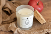 Load image into Gallery viewer, Crisp Apple + Honey Pear
